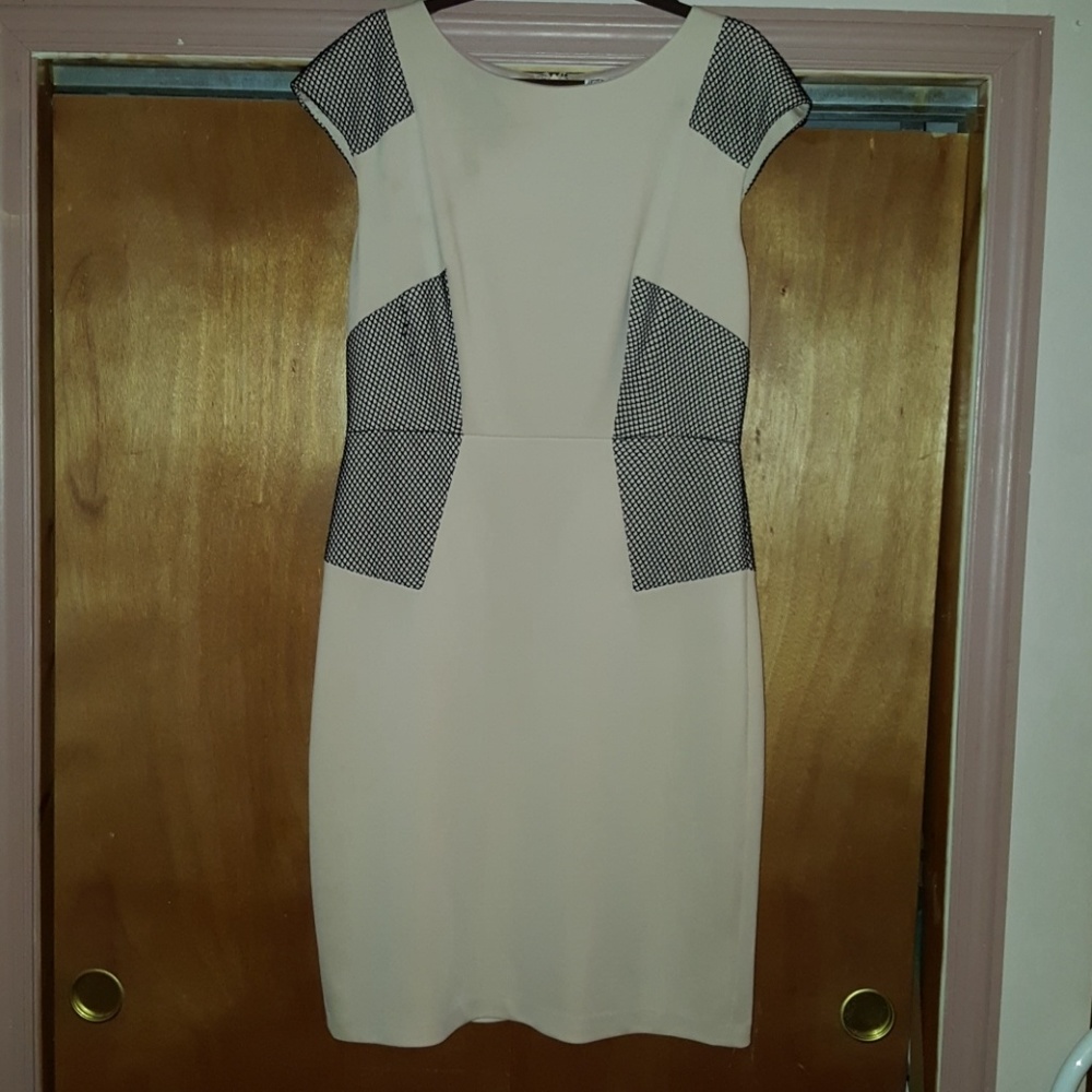 Sangria sleeveless evening dress